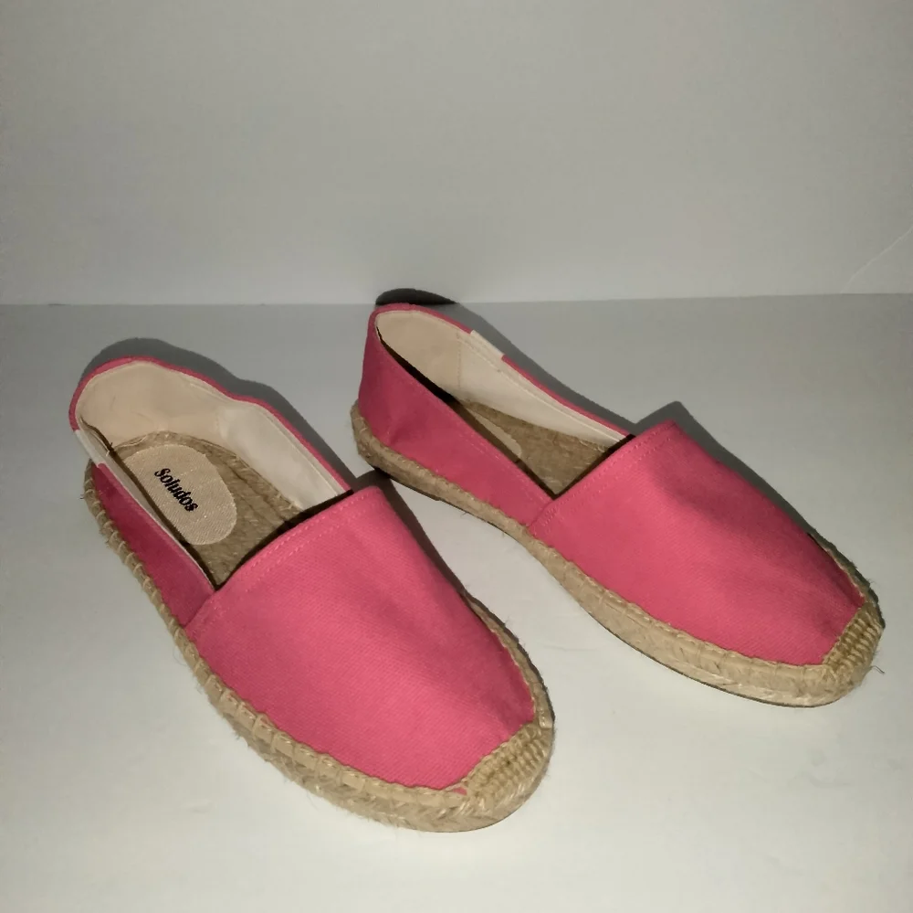 Soludos (Size 7-7.5) Pink Canvas Dali Original Slip-on Espadrilles (Like New)